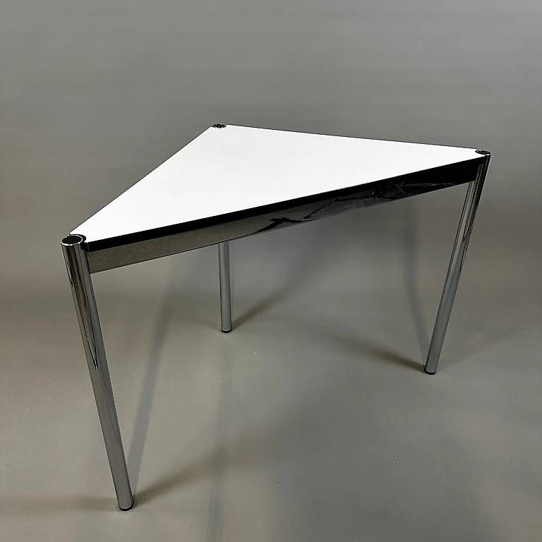 Tavoli: Eleganter USM-Haller Designklassiker – Usato da Leuzigen venduto da Primmo
