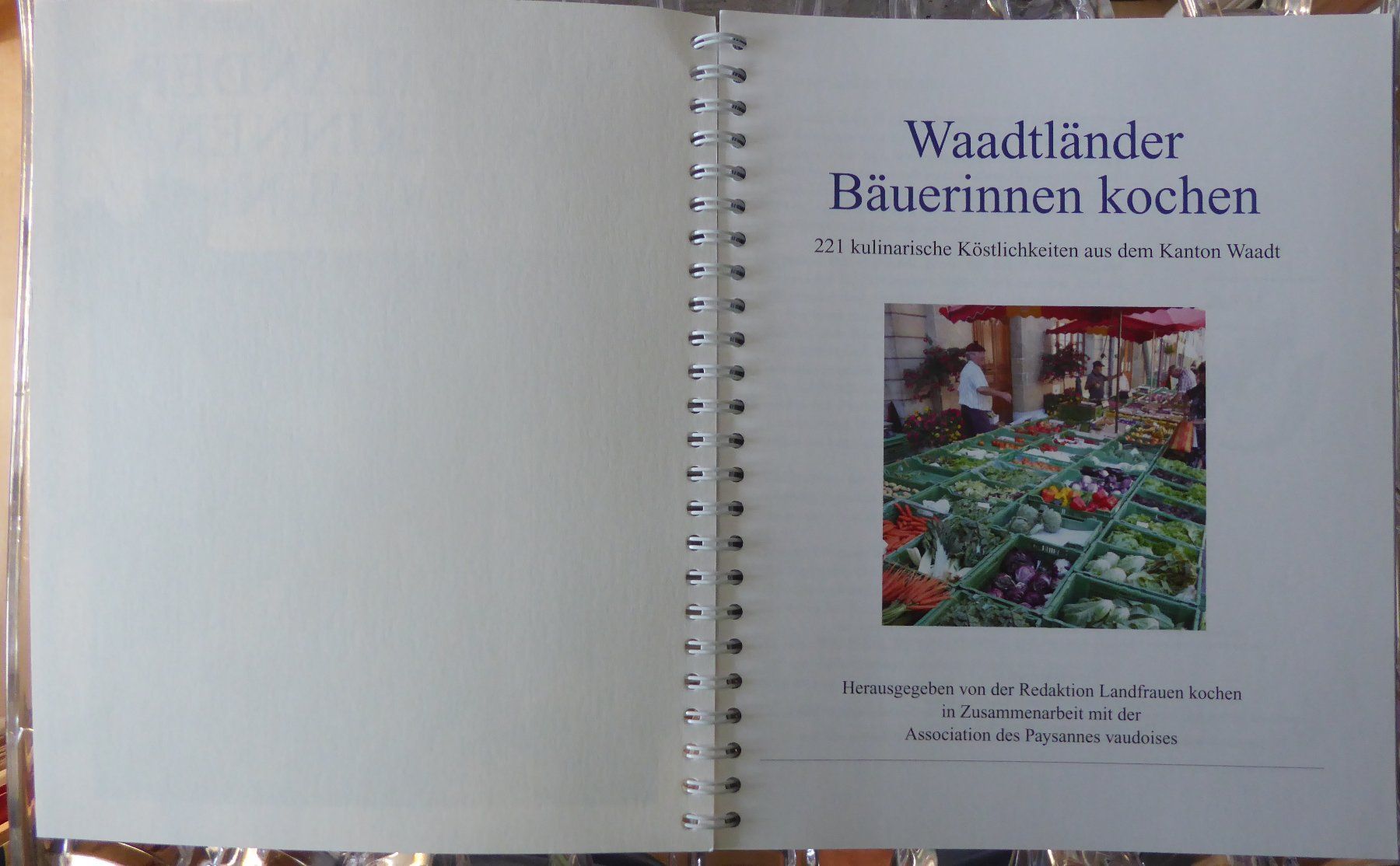 Libri: Waadtländer Bäuerinnen Kochen – Usato da Gossau SG venduto da tenerife11 1