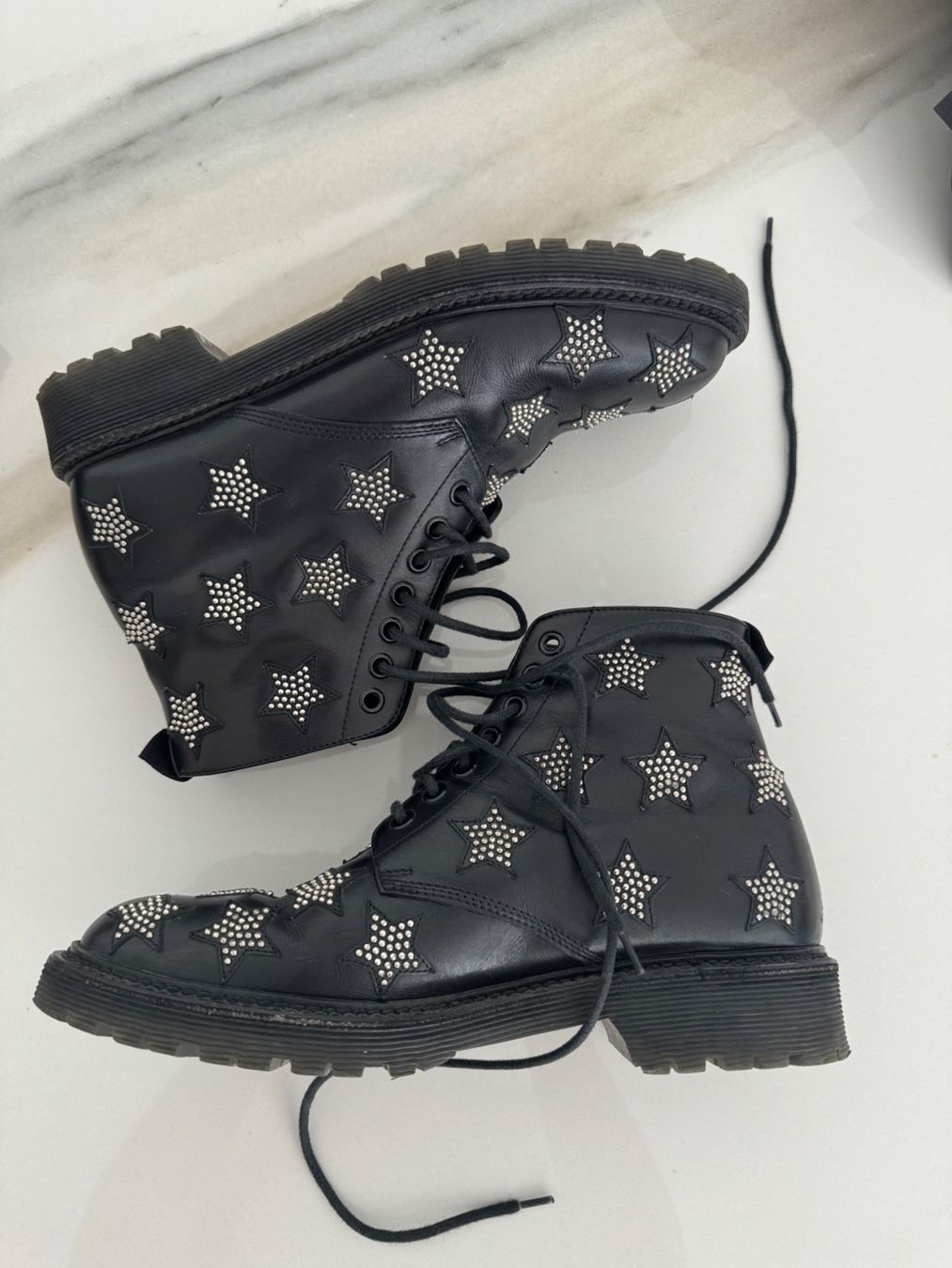 Saint Laurent Scarpe da donna: Stivali Saint Laurent – Usato da Bellinzona venduto da eli_6mr5