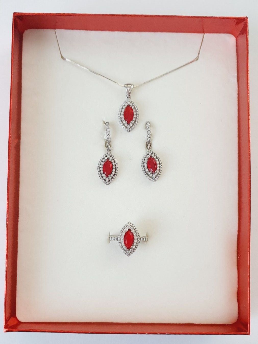 Altri gioielli: Vintage ModeSchmuck-Set – Usato da Volketswil venduto da Dokinka