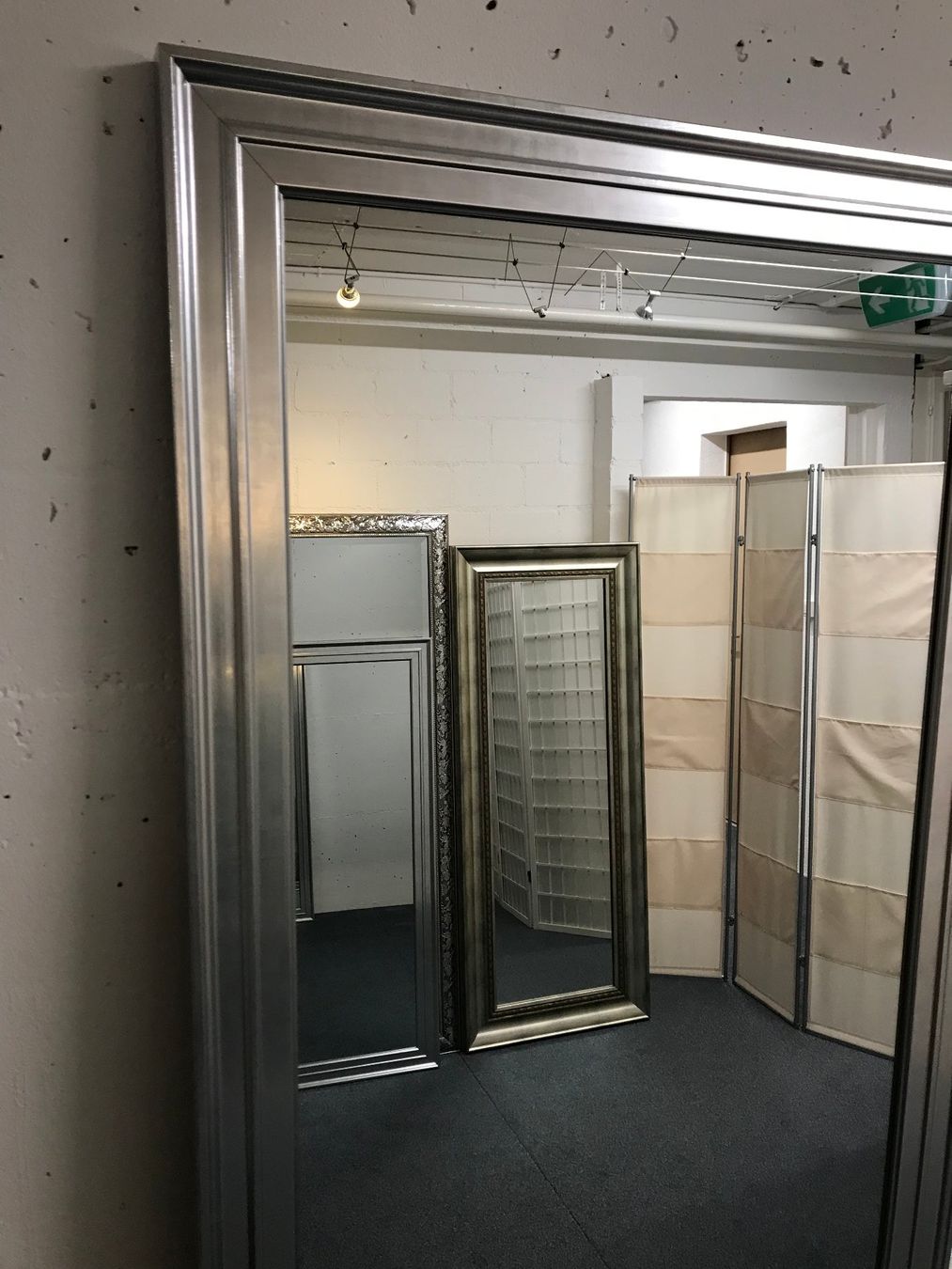 Spiegel: Spiegel GRETCHEN Rahmen silber 63 x 183 cm – Neu und originalverpackt aus Unterentfelden von moebelrufli 1