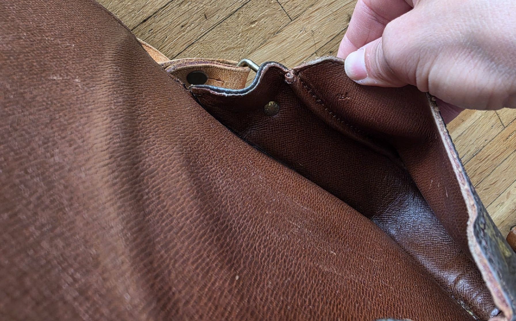 Louis Vuitton Borse da donna: Louis Vuitton Cartouchiere PM Monogram Canvas gebraucht – Usato da St. Gallen venduto da heartbug 5