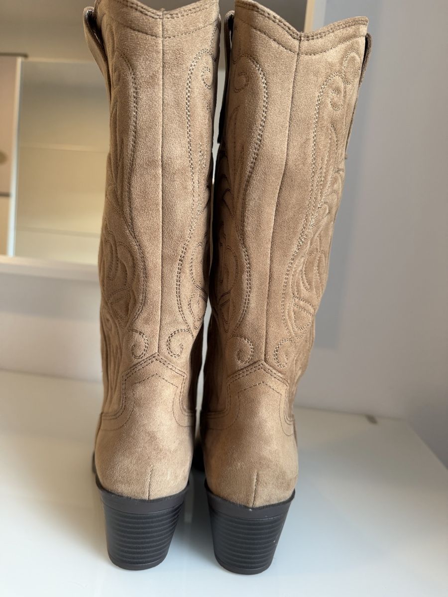 Pull&Bear Scarpe da donna: PULL&BEAR Cowboy/ Bikerboot Stiefel- braun Gr.37 – Nuovo (secondo la descrizione) da Wohlen, AG venduto da sce_2ynh 4