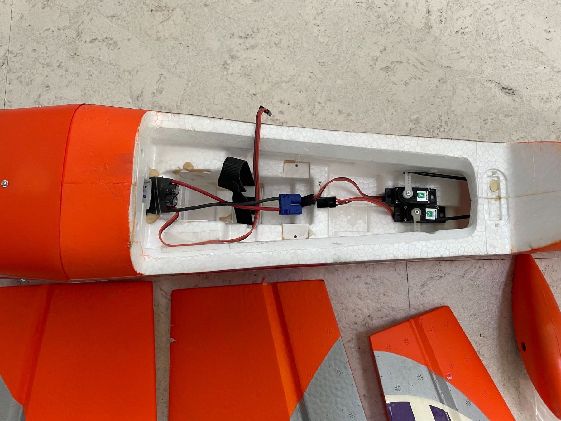 E-Flite RC Modellbau: ParkZone / E-Flite Extra 300 / 3D-Flugzeug (PNP) – Neu (gemäss Beschreibung) aus Sumiswald von Noudi1 1