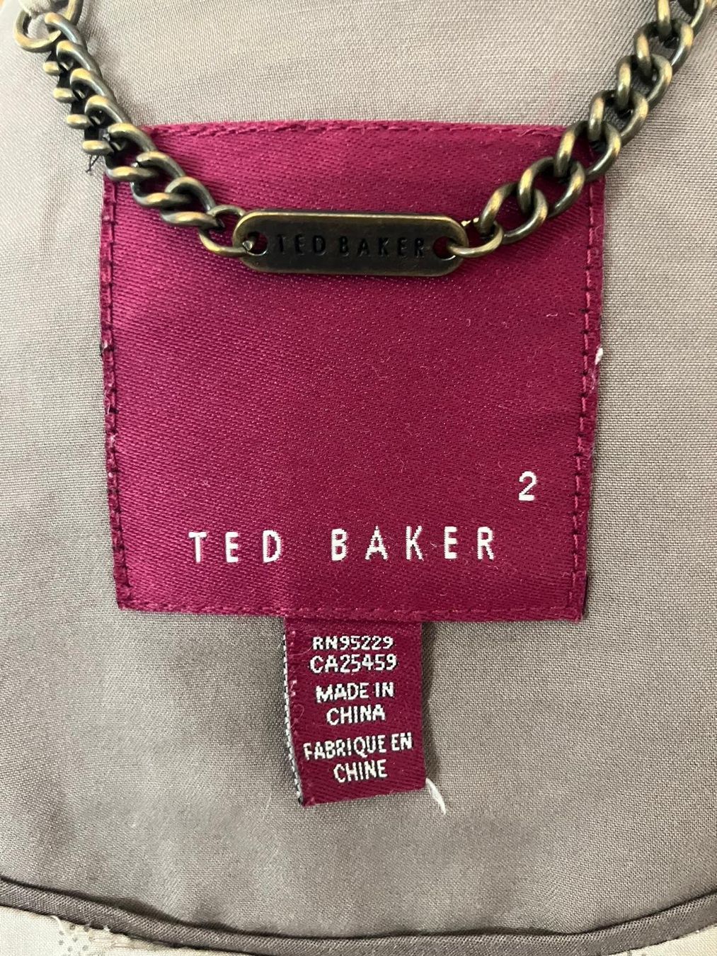 Cappotti: Ted Baker Trench Coat – Usato da Monte Carasso venduto da arn_dime 2