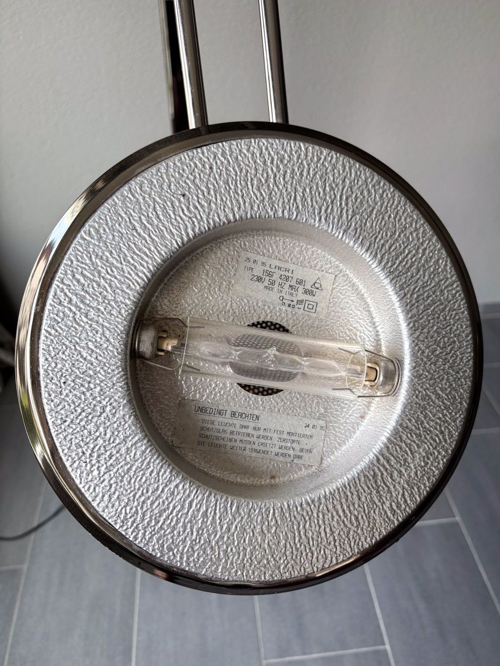 Pfister Lampade: LACRI Steh-/Bogen-Lampe, metall, mit Dimmer – Usato da Freienbach venduto da Mapkyc 3