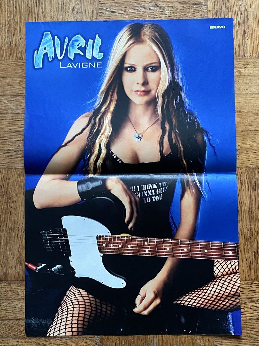 Foto & Immagini: 2 Poster von Avril Lavigne – Usato da Lengnau BE venduto da most45 1