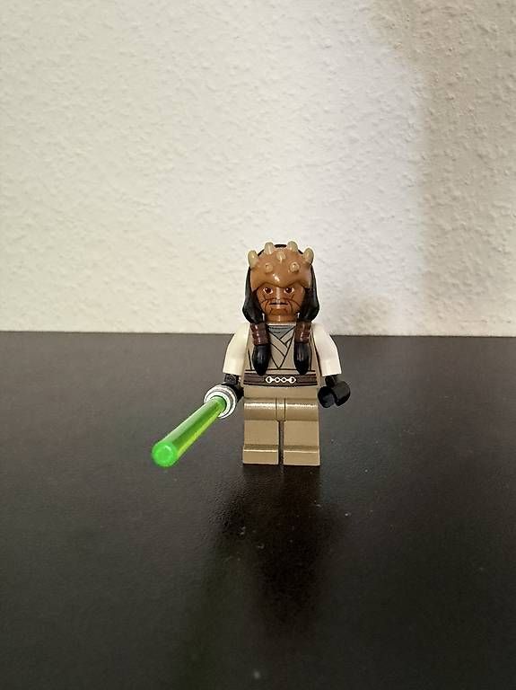 Lego Statuette: LEGO Star Wars Eeth Koth Minifigur – Usato da Zürich venduto da Liam_Hess
