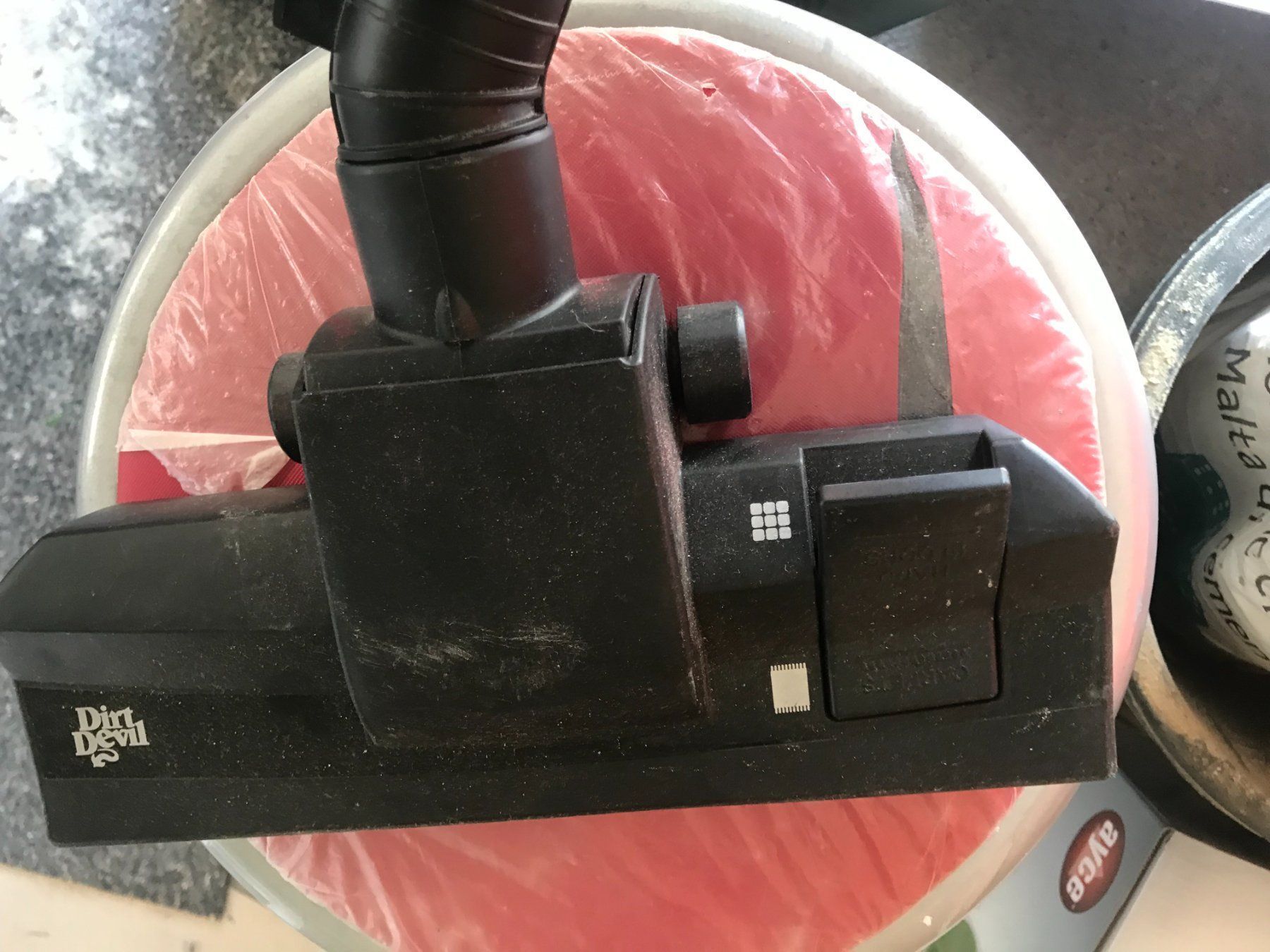 Aspirapolveri & Accessori: Staubsauger ohne Beutel  Dirt Devil – Usato da Opfikon venduto da Sonnenuntergang12 2