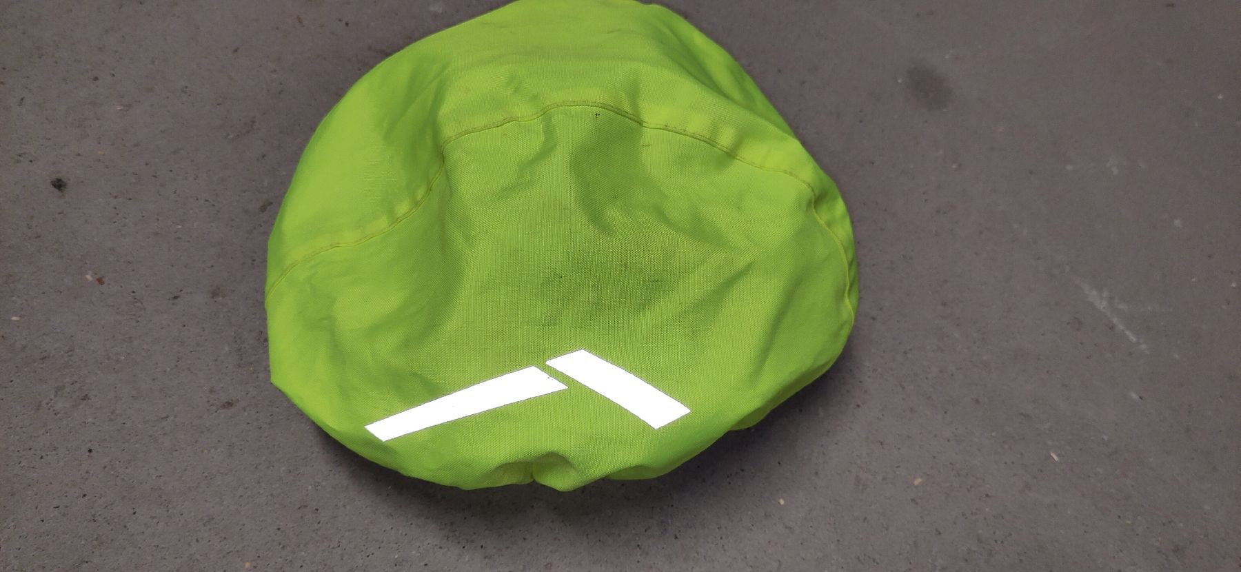Pezzi di ricambio: Helm Regenüberzug Leuchtüberzug – Usato da Liebefeld venduto da robi15blue
