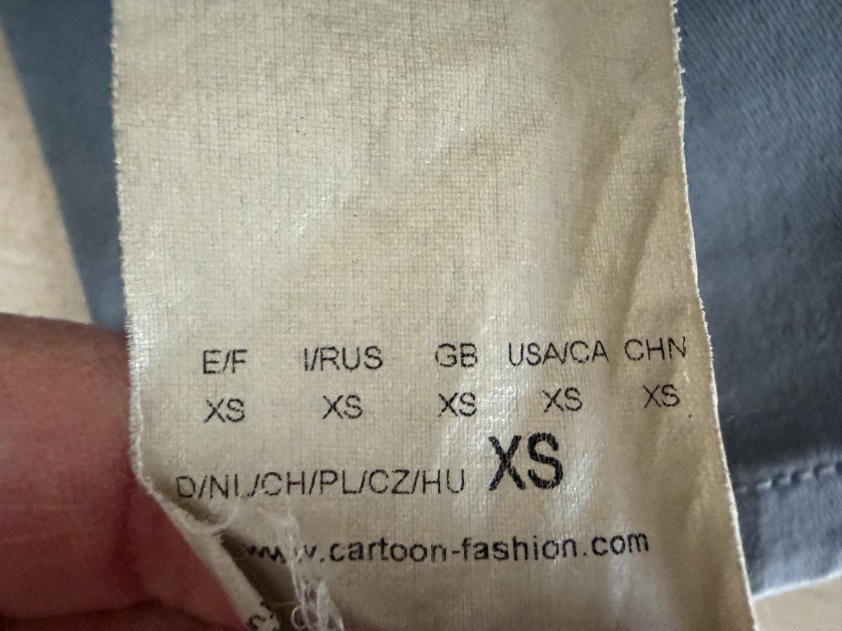 Hosen: Shorts von Cartoon Gr. XS – Gebraucht aus Wilen b. Wil von Huibuh 3