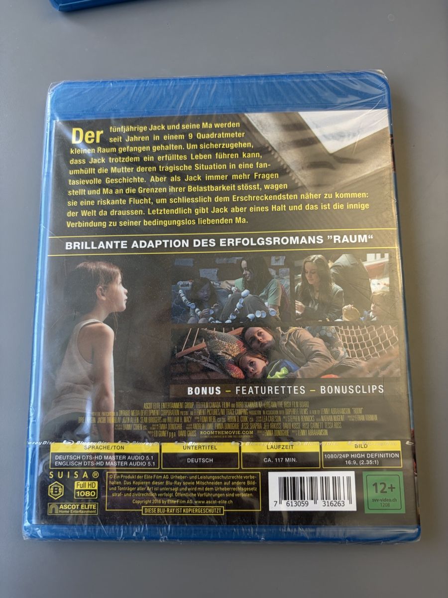 Tutti i DVDs: Room, Blu-Ray – Nuovo e nell'imballaggio originale da Bern venduto da dalmaxxi 1