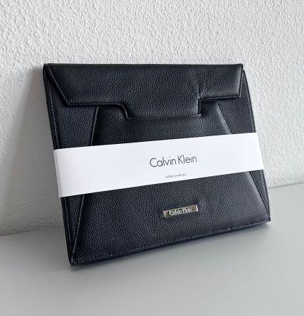 NEW > Calvin Klein real leather tablet case black schwarz