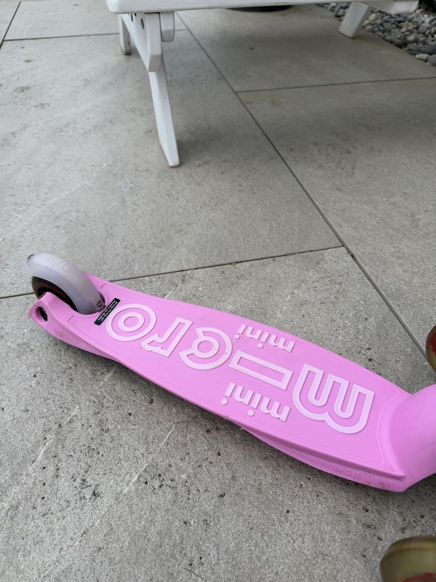 Micro Kickboard: Micro Scooter Pink Mini – Usato da Zürich venduto da Karotta 1