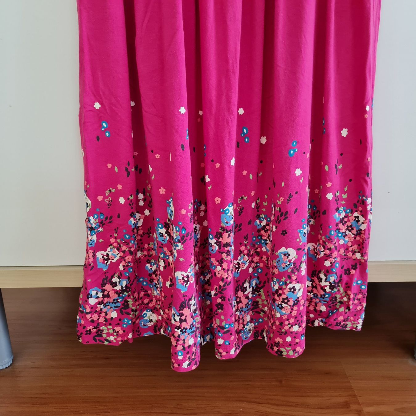 Vestiti: Beachtime Strandkleid mit Blumenprint – Usato da Lostorf venduto da Benidomi1 1