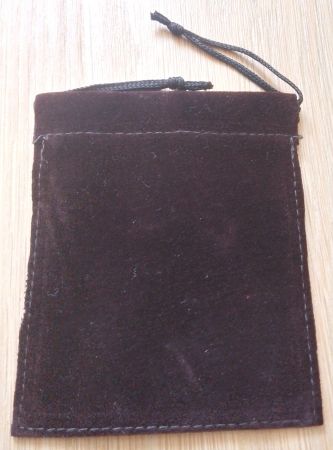 Schwarzer Samtbeutel 8,2 x 6,7 cm mit Zugschnur