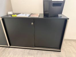 Ophelis Schiebetürschrank, abschliessbar