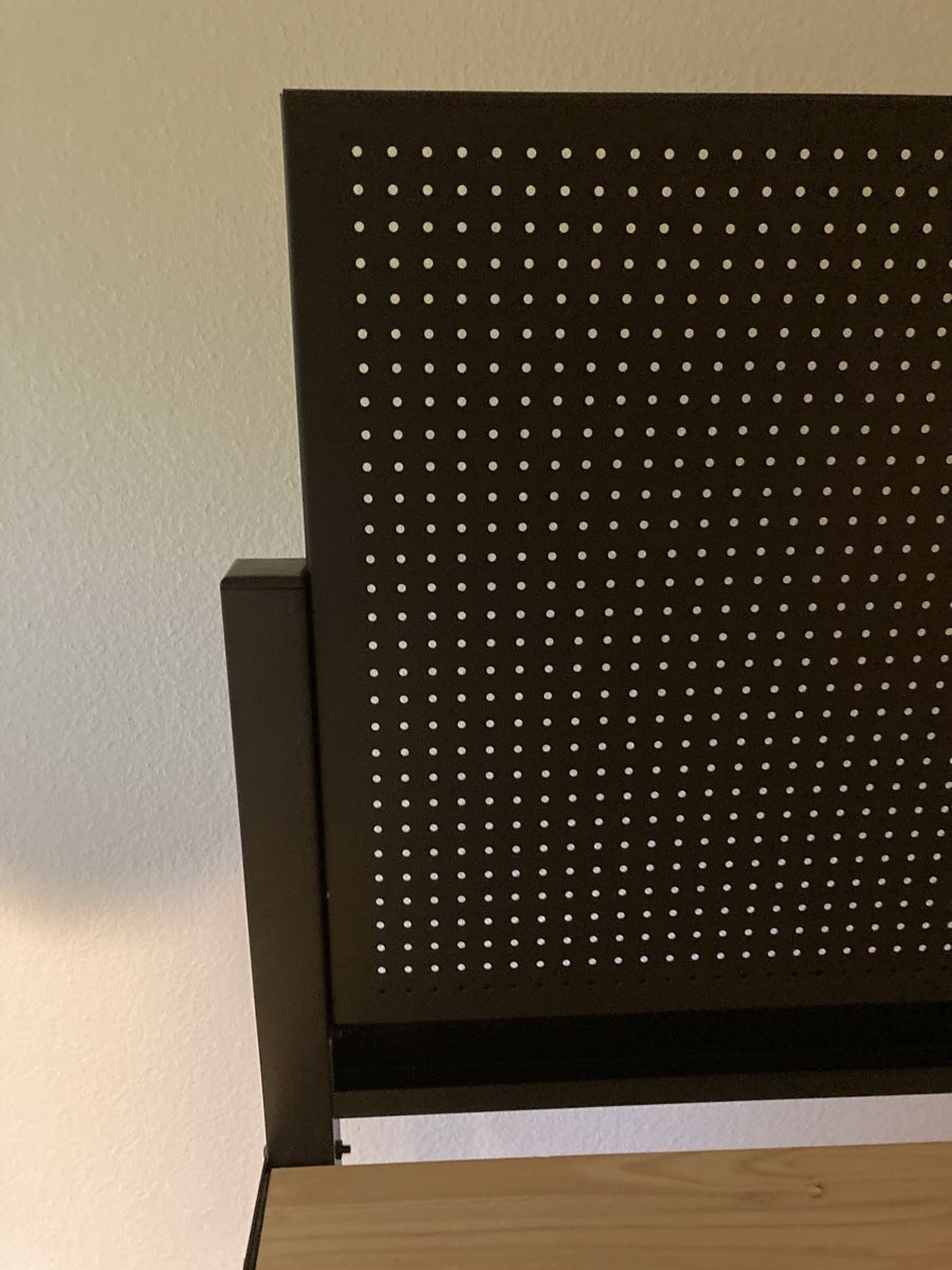 Scrivanie: Bürotisch mit Memoboard – Nuovo (secondo la descrizione) da Bäriswil BE venduto da chr_2vp7 2