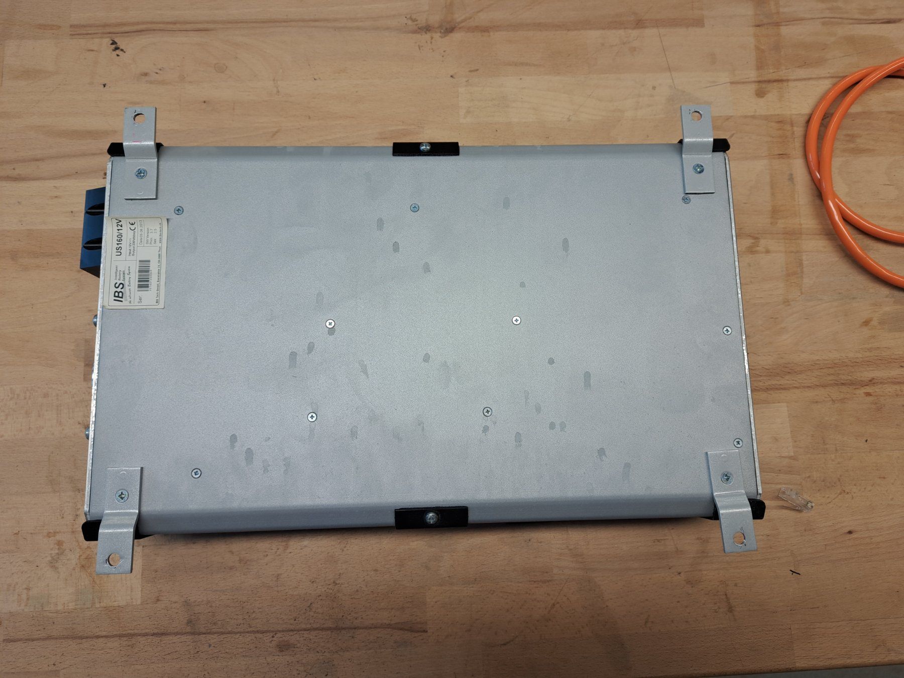 Onduleurs: Inverter Wechselrichter 12V - 220V – D'occasion à Flims Dorf par Brugar 6