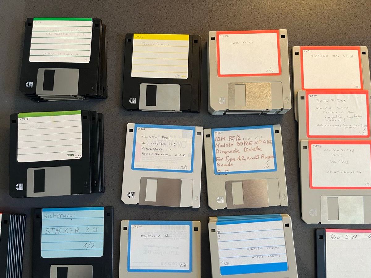 Software: Floppy Disketten 3.5 Zoll Vintage Software Sammlung – Usato da Bern venduto da Meatball 1