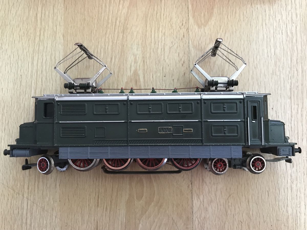 Hag Modelleisenbahnen: HAG Ae 4/7 SBB, erste Version in OVP  – Gebraucht aus Zürich von Kiron 1