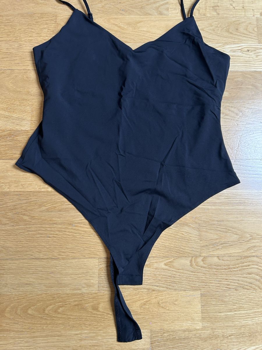 H&M Top: Body string M – Usato da Daillens venduto da guisepa