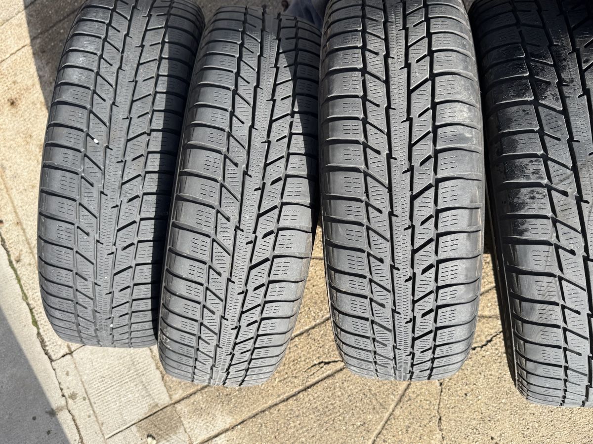Mini Sonstiges Fahrzeugzubehör: 4 roues Pneus d'hiver Mini Cooper à – Gebraucht aus Gimel von idu_96t5