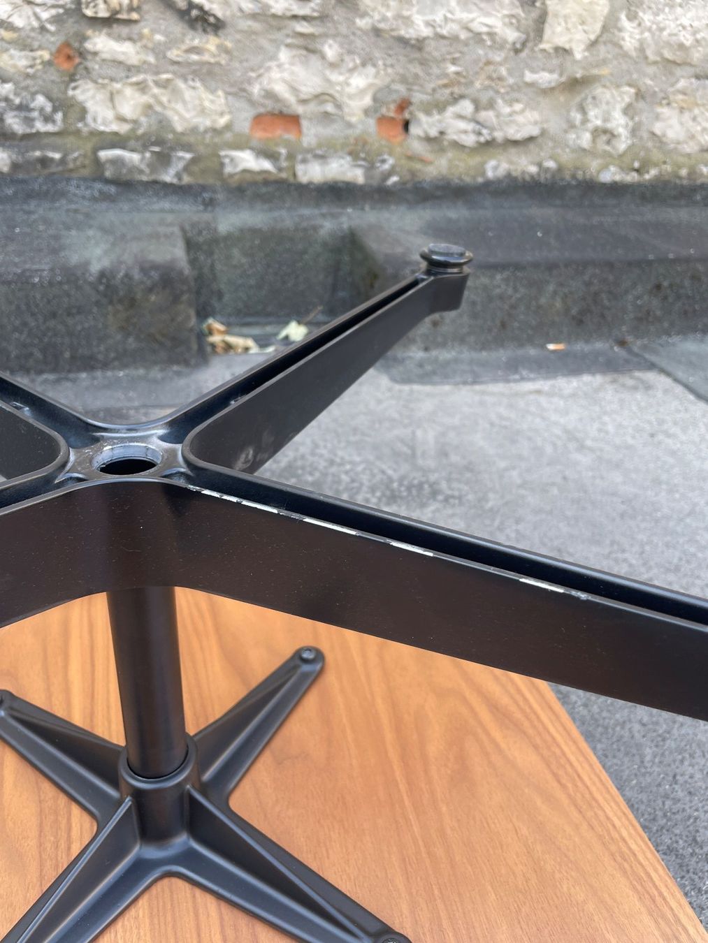 Vitra Hocker: Original Vitra Ottoman - Designklassiker - Eames – Gebraucht aus Basel von MattiaH 9