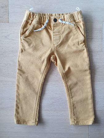 Senfgelbe Chino Hose C&A Gr. 92, neu-nur gewaschen