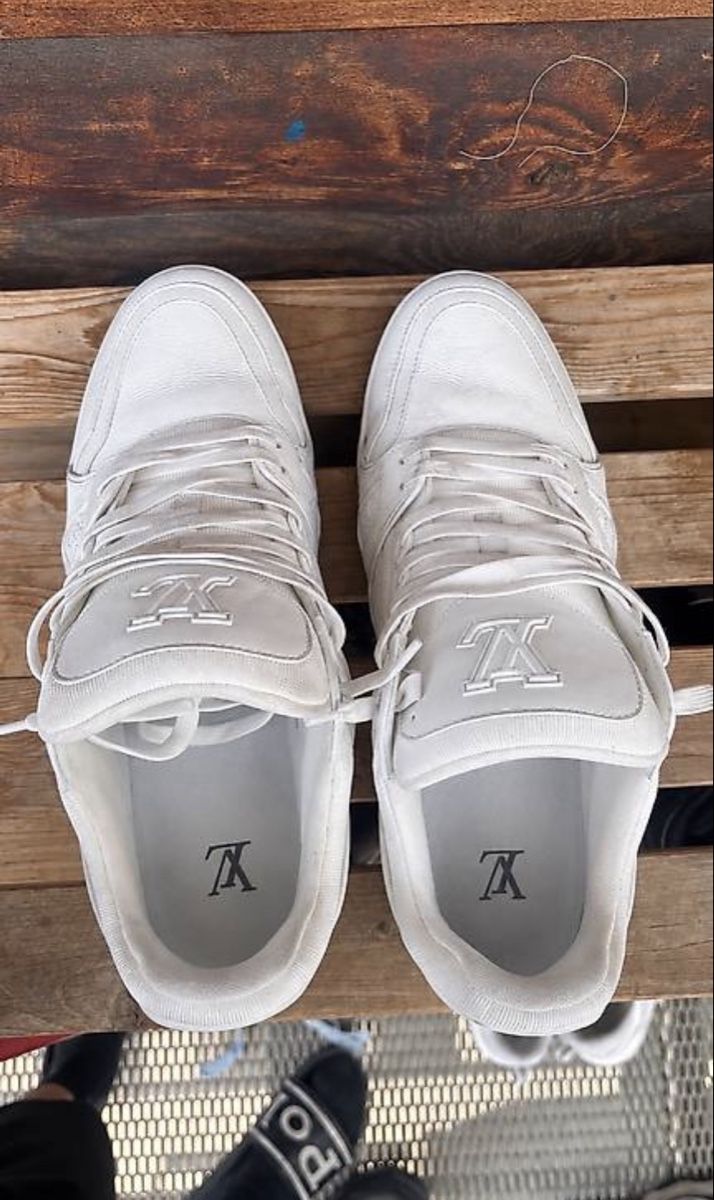 Louis Vuitton Chaussures hommes: Scarpe Louis Vuitton – D'occasion à Mesocco par chr_9plc