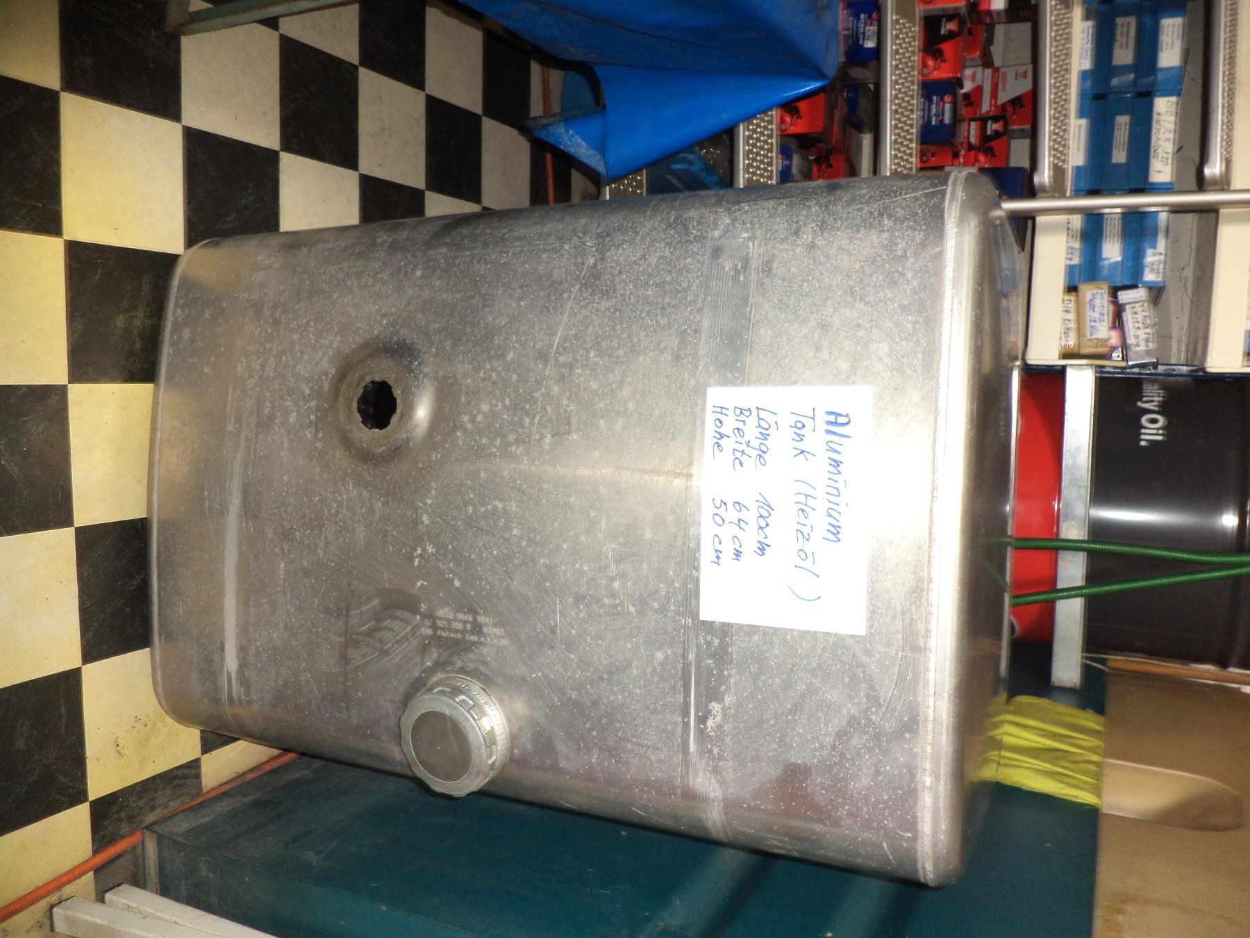 Accessori per altri veicoli: Aluminium Dieseltank - oder ev. auch Anderes – Usato da Oetwil am See venduto da Avenger07 4