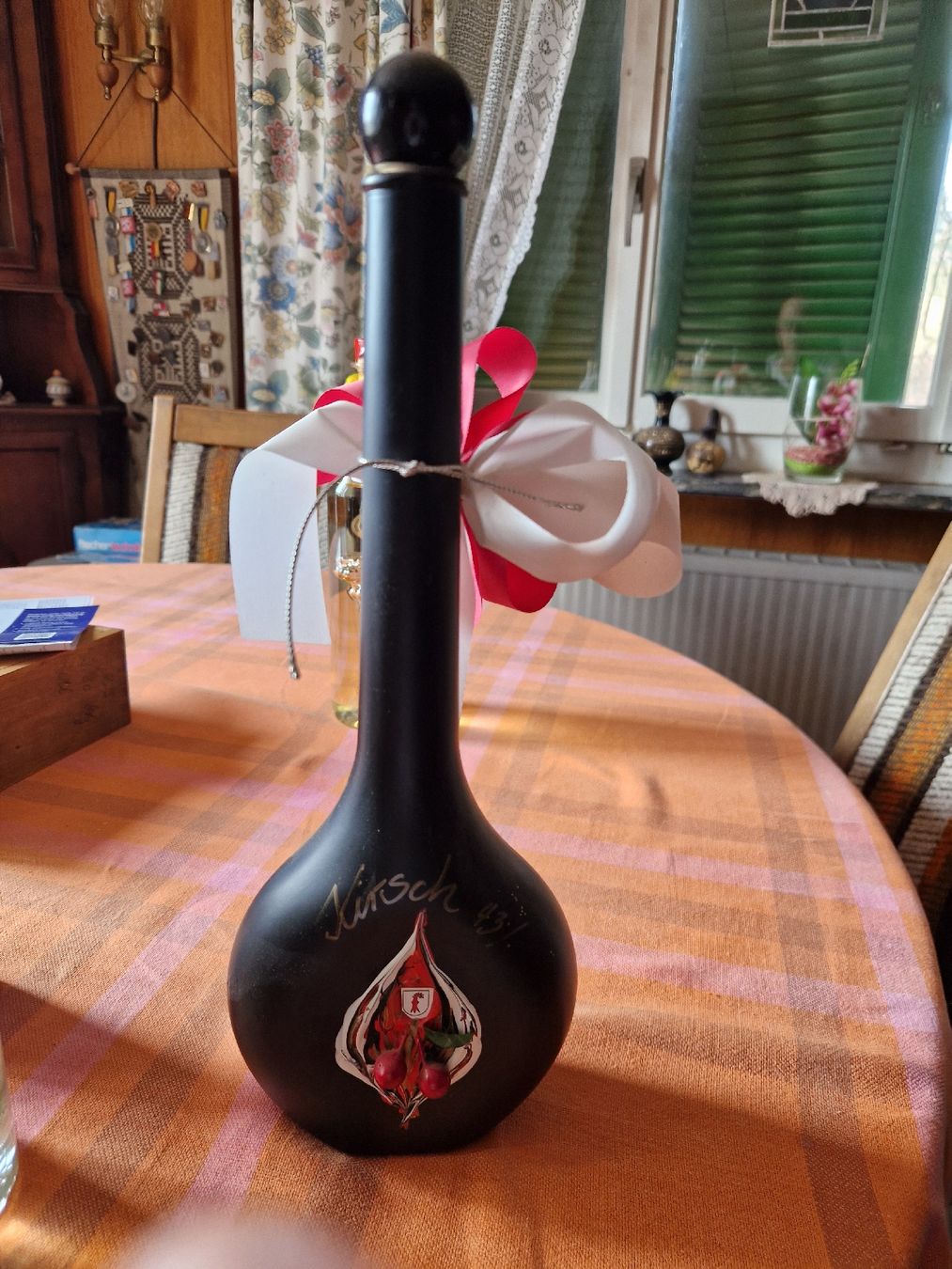 Bevande alcoliche: FormFlasche Kirsch 1977  – Usato da Tuggen venduto da Xamil