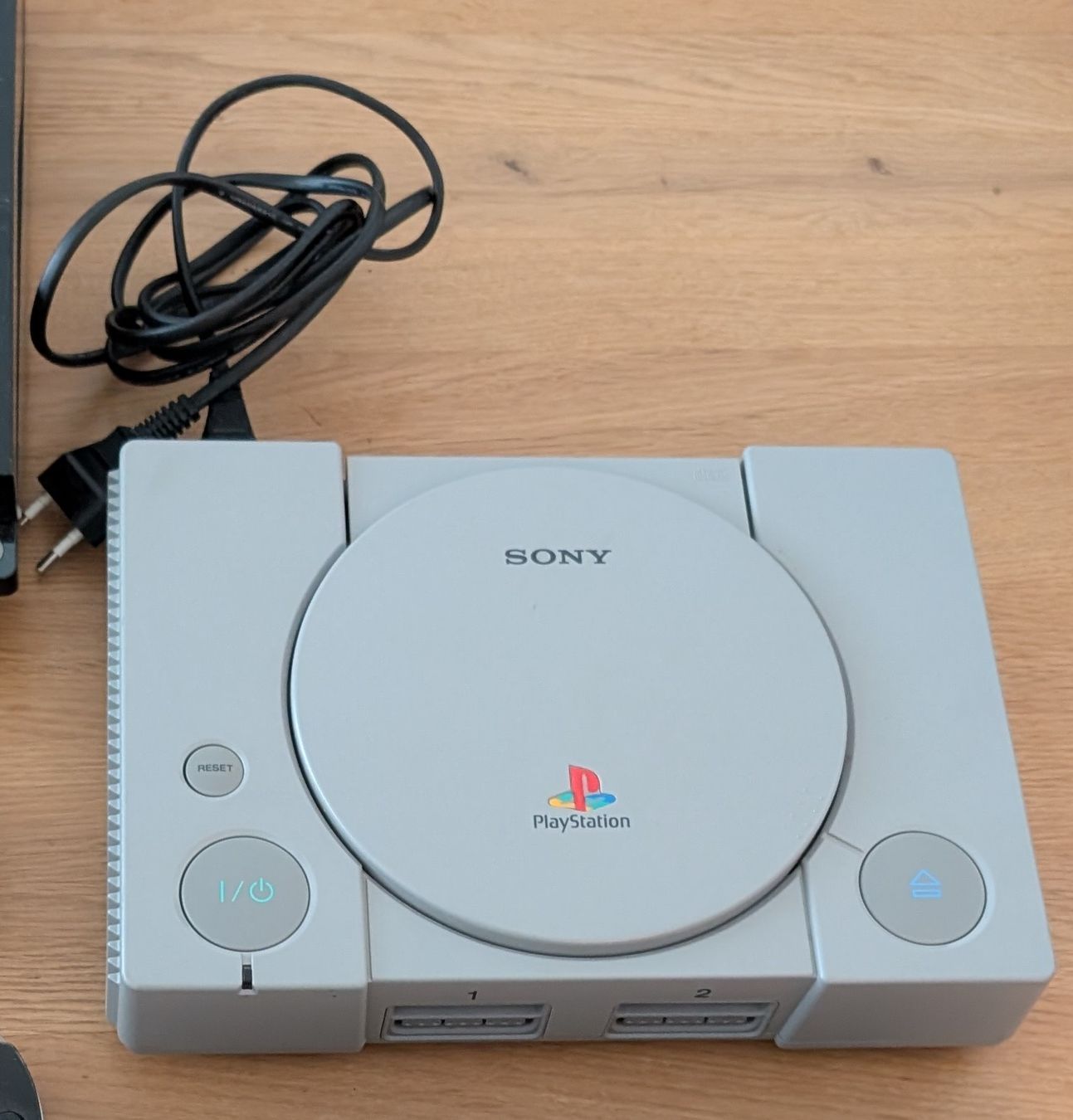 Sony Konsolen: Play Station 1 – Gebraucht aus Muri AG von ba.josipa