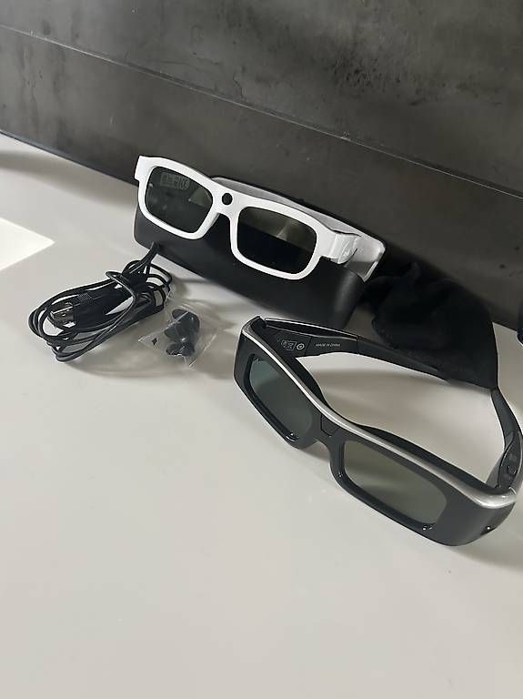 Home Cinema: 3 D Brillen neu 2 Stück – Nuovo (secondo la descrizione) da Gisikon venduto da luz_l95s