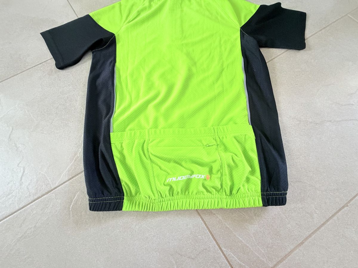 Scarpe, pantaloni & magliette da ginnastica: Velo Trikot Muddyfox Gr. 146/152 – Usato da Brüttisellen venduto da Ayersa 4