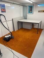 2x Schreibtisch + 1 Schubladencontainer - sehr guter Zustand