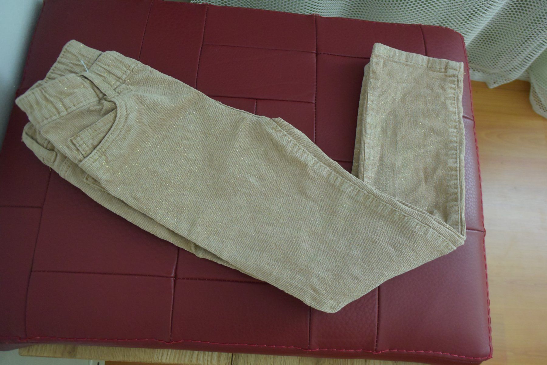 Lotti & Set di vestiti: Festliche Hose & Mütze Mädchen, Gr. 116 – Usato da Densbüren venduto da TutaLarsen 5