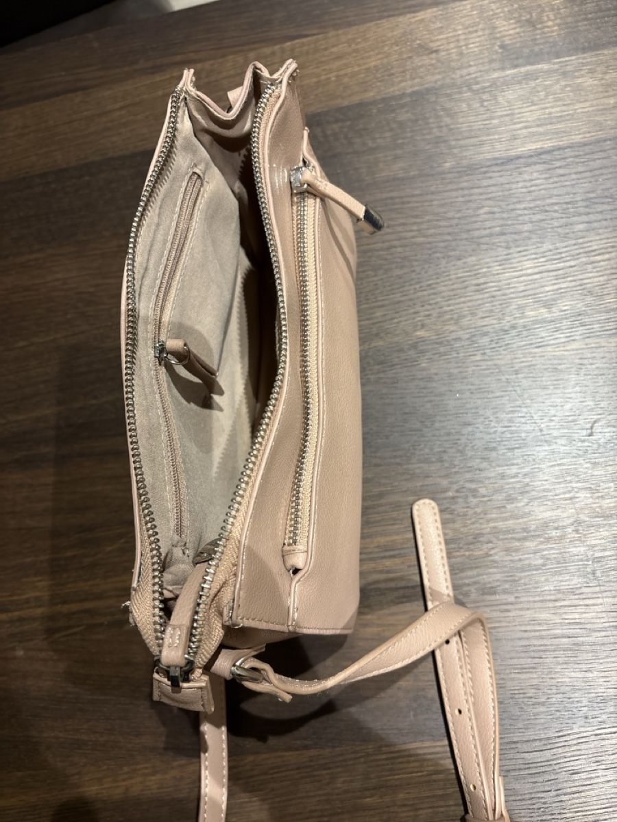 C&A Sacs femmes: Handtasche – D'occasion à Bäretswil par Coco83 1