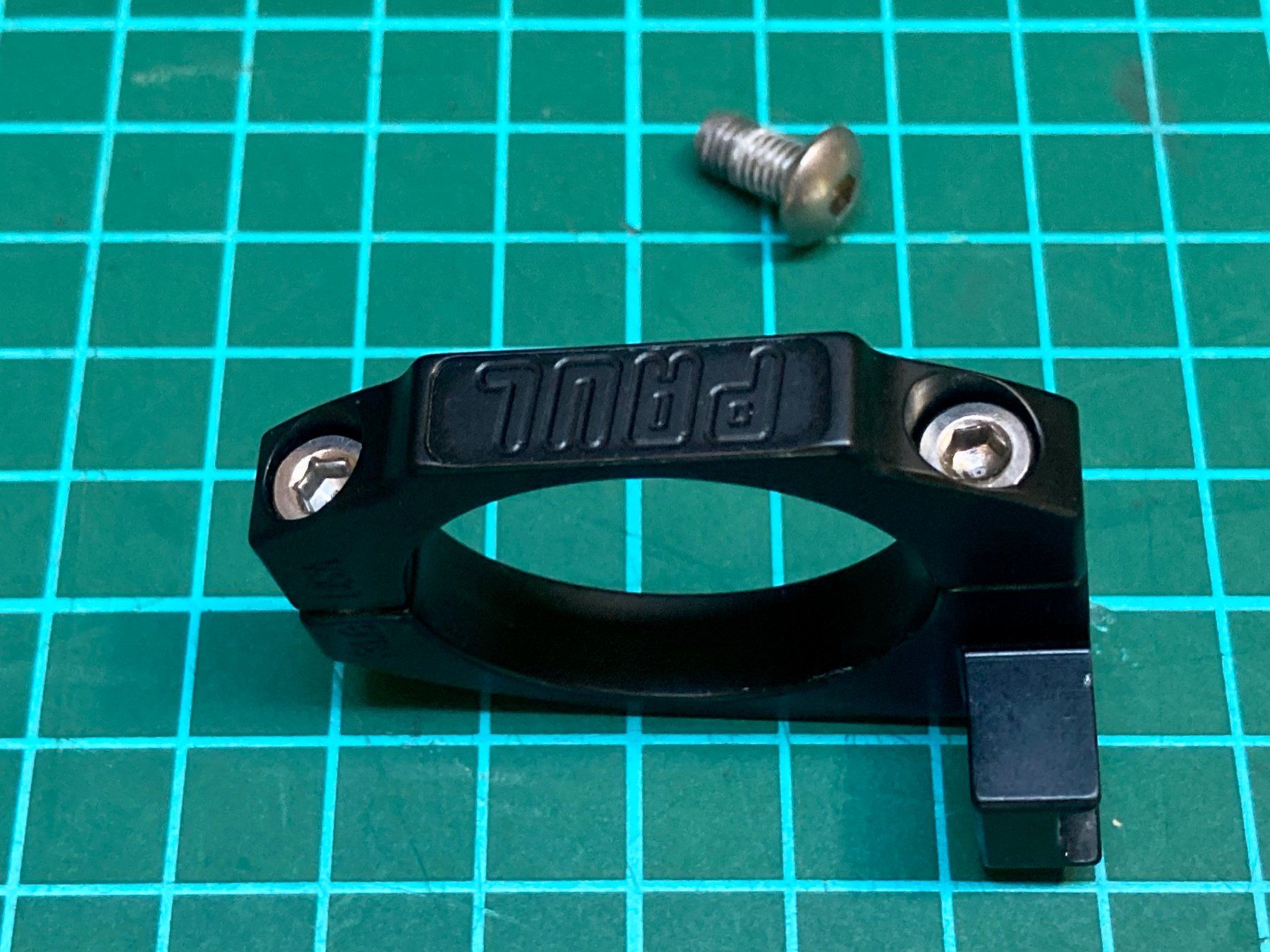 Pezzi di ricambio: Paul Component SRAM Shifter Mount / 31,8mm. – Usato da Froideville venduto da EL.YACHT.Okaz 5