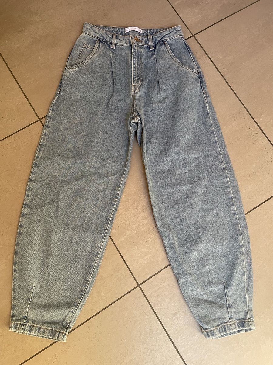 Zara Jeans: Ballonjeans von Zara – Nuovo (secondo la descrizione) da Sigriswil venduto da ck56