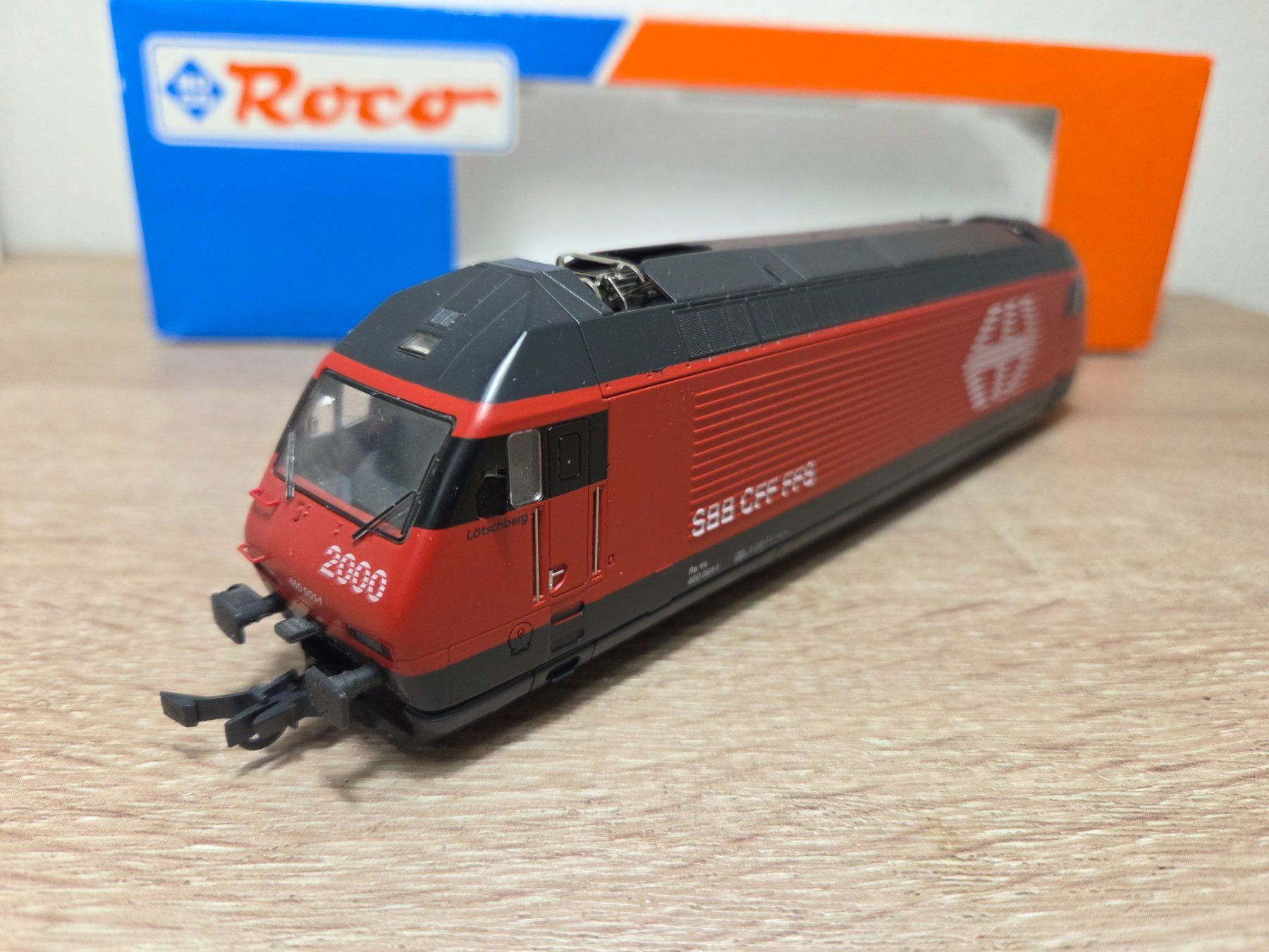 Roco Modellini di ferrovie: Roco 43655 E-Lok Re 460 SBB H0 – Usato da St-Aubin-Sauges venduto da Lo_Go 2