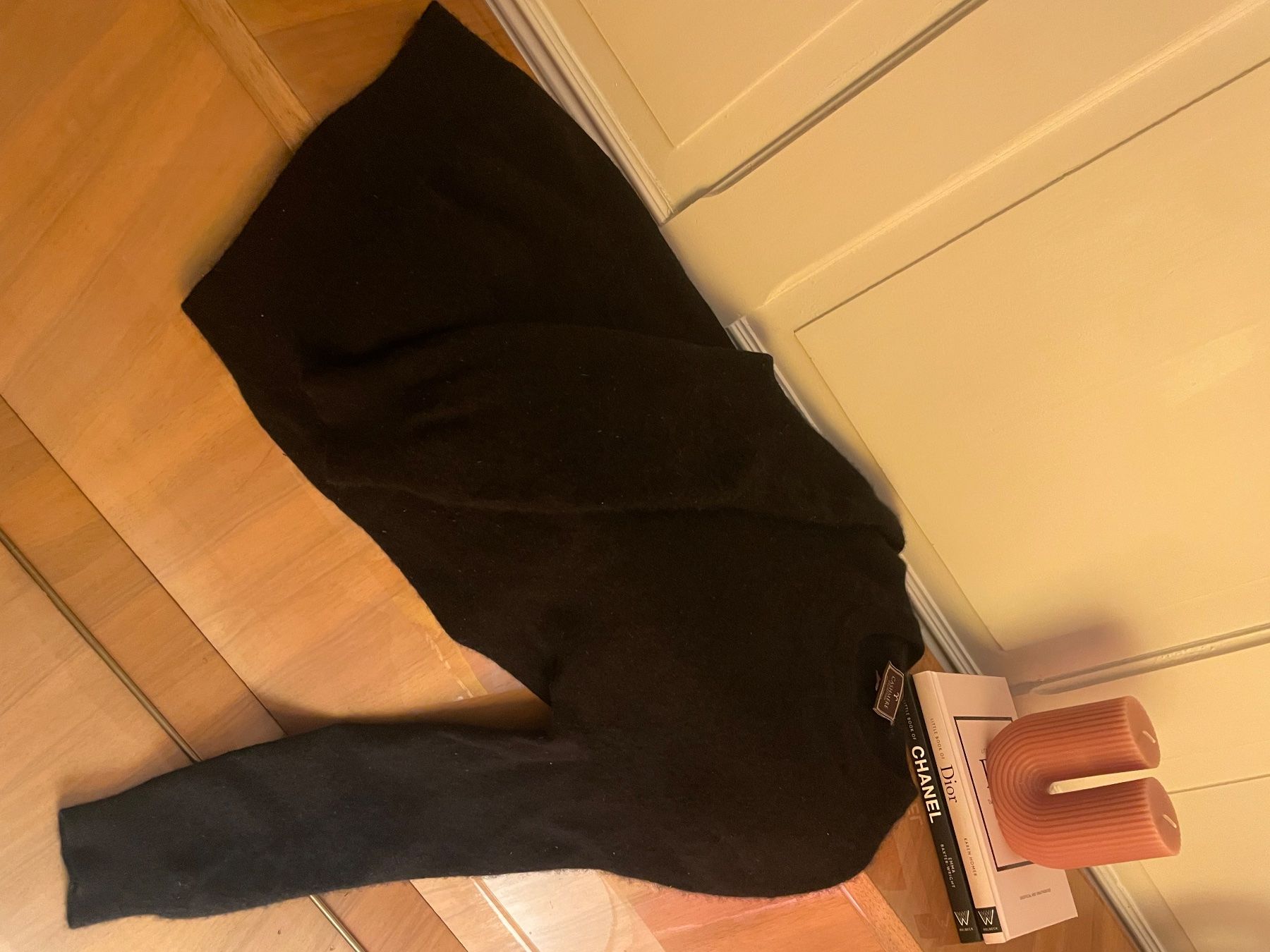 Pullover & Sweatshirts: Schwarzer Cashmere Pullover, Top Zustand, Gr. M – Gebraucht aus Grenchen von Marisita 2