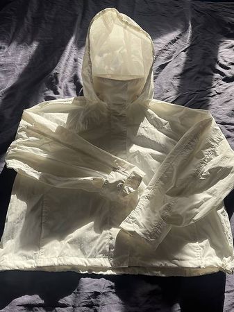 Winddichte Jacke mit Stehkragen