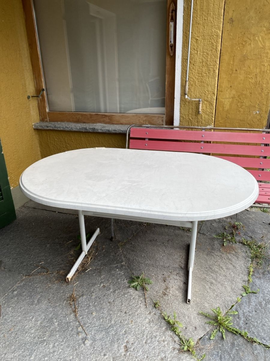 Tavoli: Gartentisch – Difettoso da Hinwil venduto da Familie_99