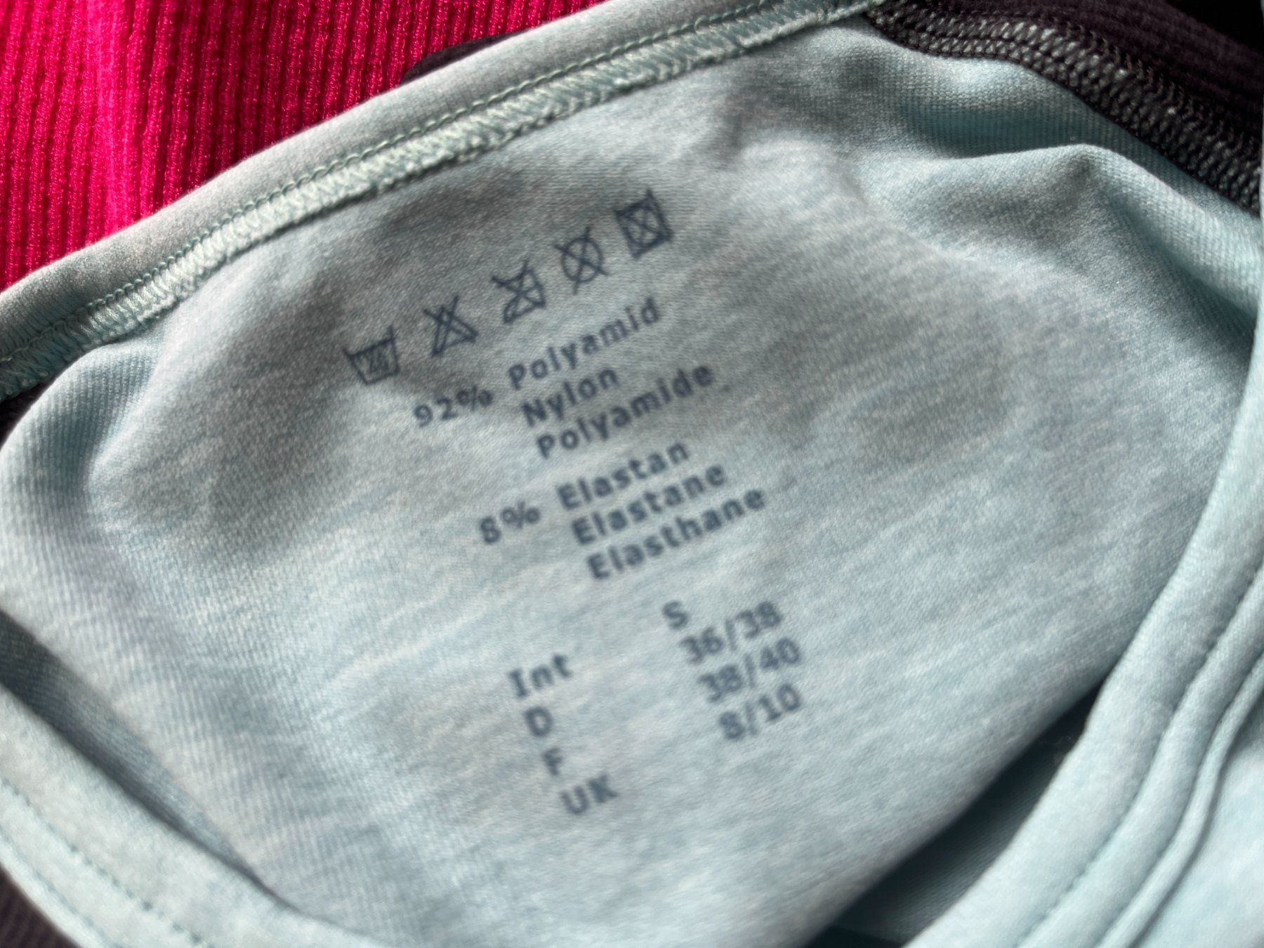 Falke Maglioni & Felpe: Pull de sport FALKE S – Usato da Seiry venduto da vanille08 7