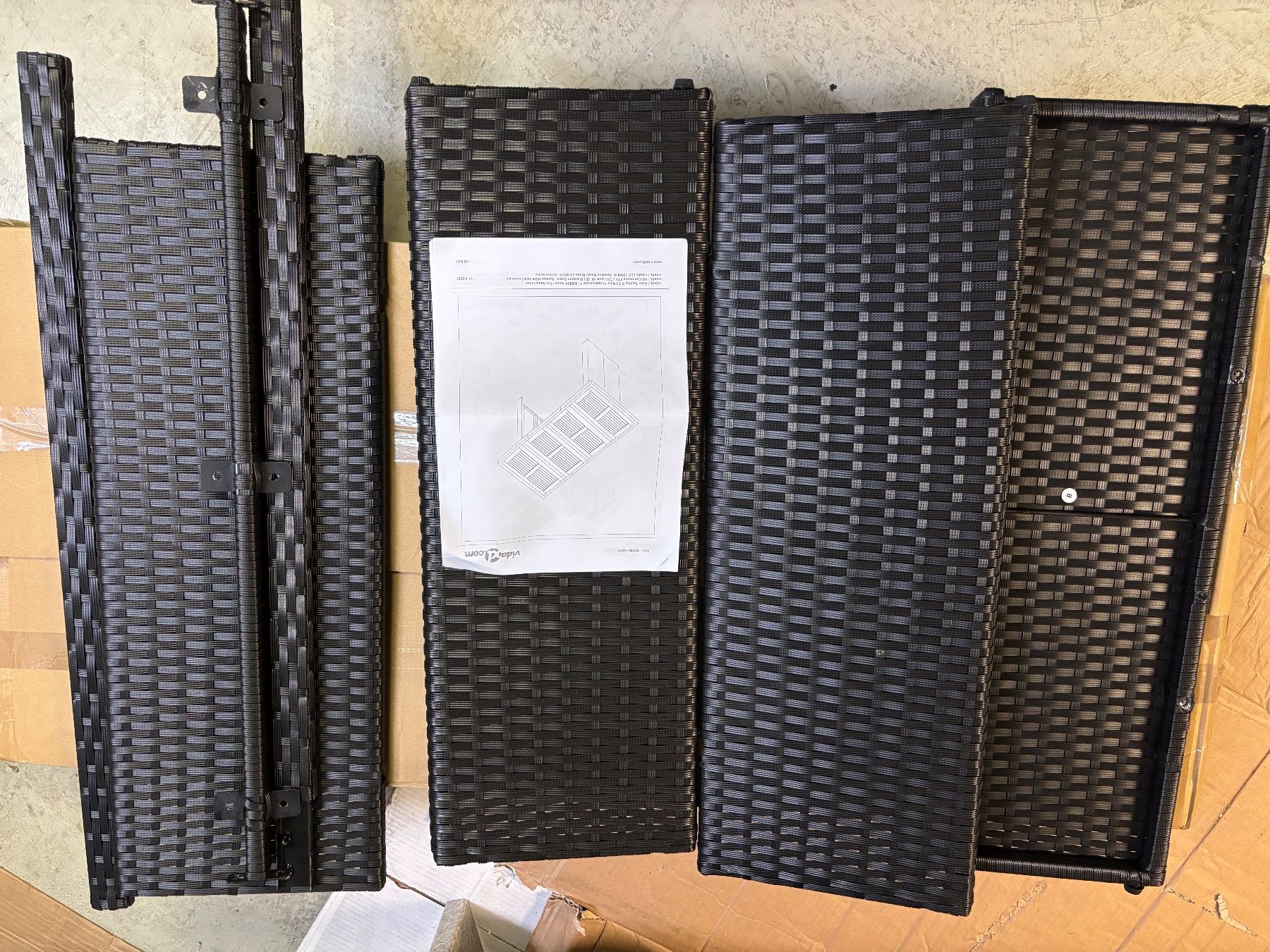 Tischset: Balkon Essgruppe Neu verpackt – Neu und originalverpackt aus Zug von Deks 9