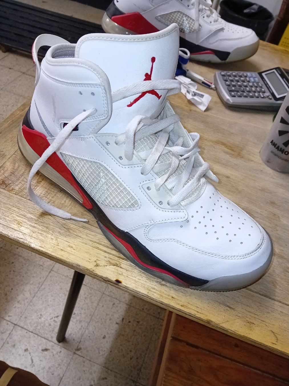 Jordan Scarpe da uomo: Baskets Jordan Mars 270 blanches et rouges taille 46  – Usato da Carouge GE venduto da Street04 3