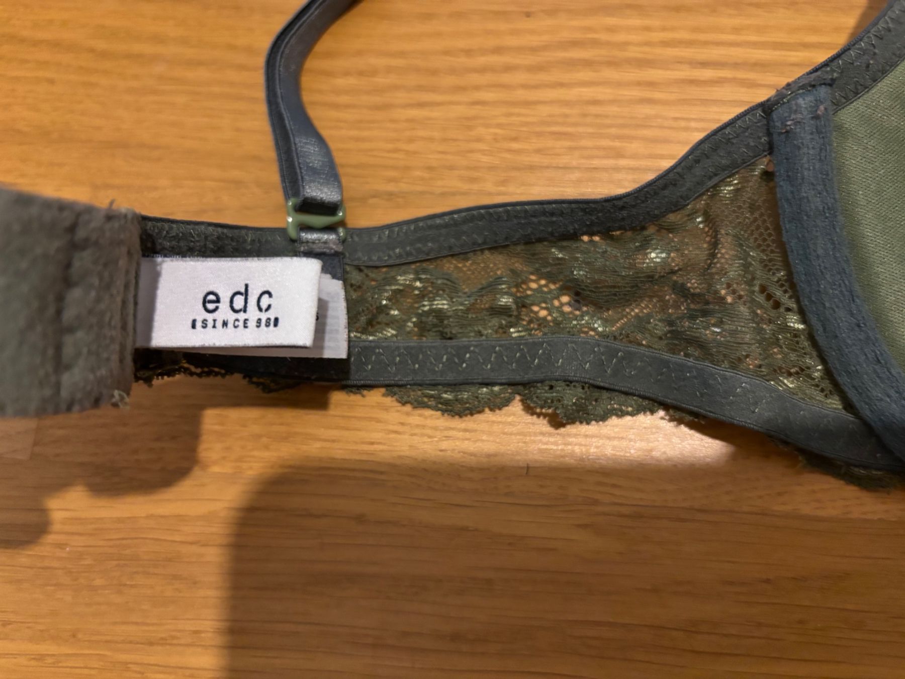 Esprit Altra biancheria intima: BH / Bra - edc by Esprit - Gr. 75A – Usato da Stadel venduto da Chanel_5 5