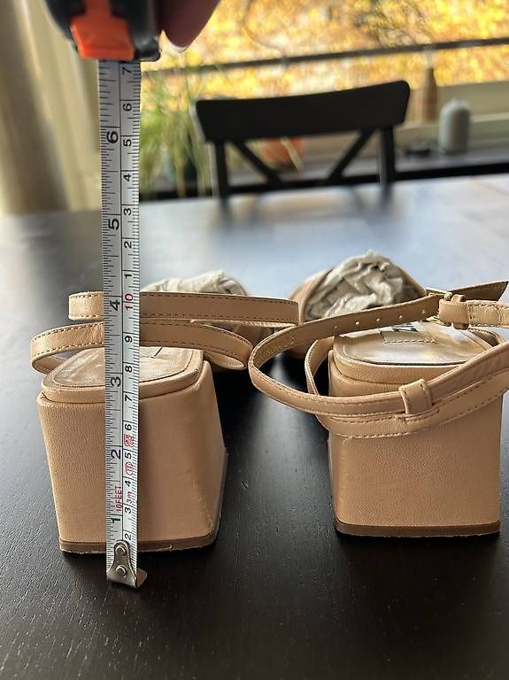 Scarpe da donna: Sandales Zign Nude / Beige  - Taille EU 38 – Usato da Lausanne venduto da Moira.Moira 3