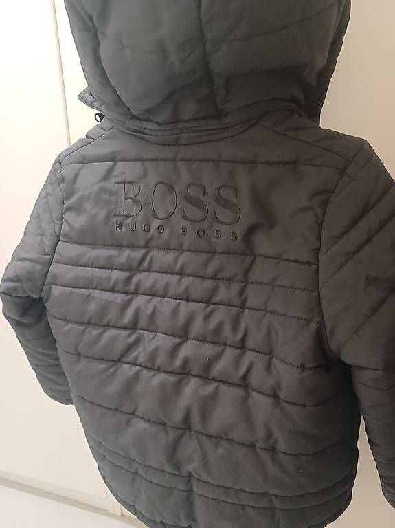 Hugo Boss Giacche & Cappotti: Winterjacke Jungs Boss – Nuovo (secondo la descrizione) da Emmenbrücke venduto da Ddagi